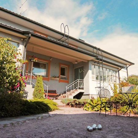 Apartment Hotel Kuukkarin Kortteeri Пори Екстериор снимка