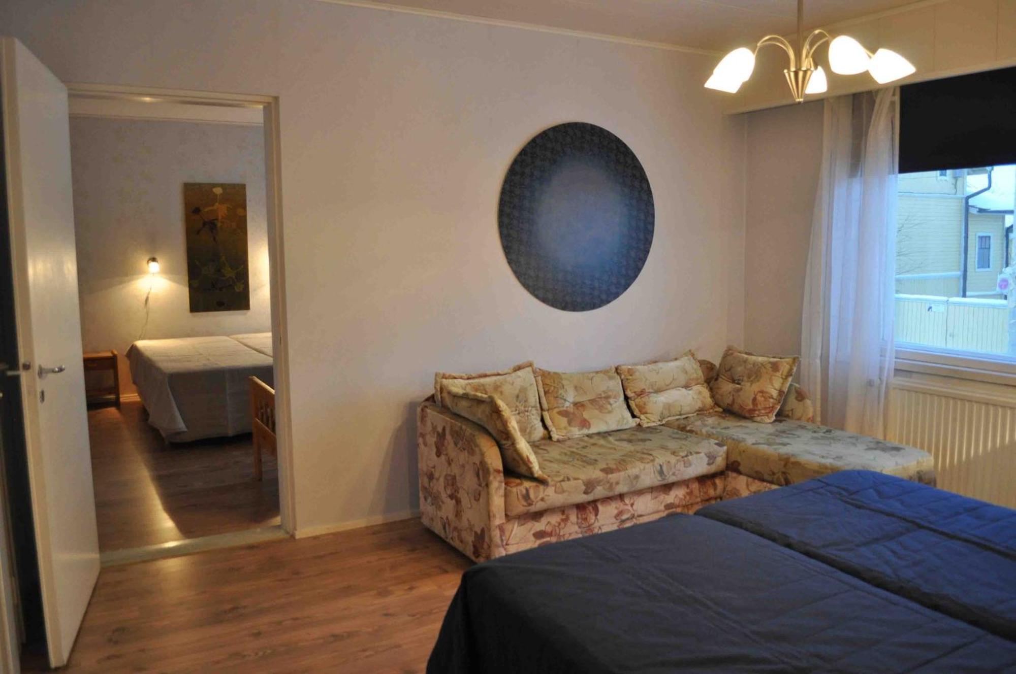 Apartment Hotel Kuukkarin Kortteeri Пори Екстериор снимка