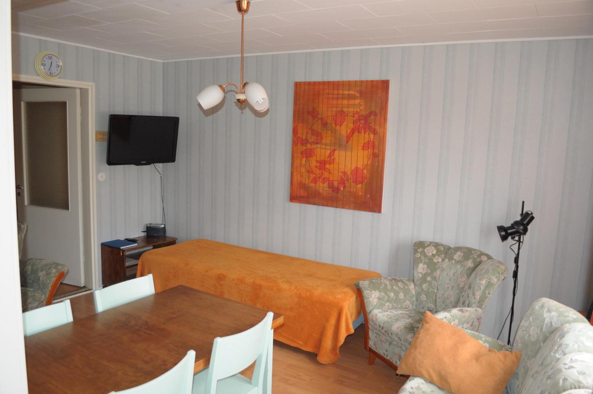 Apartment Hotel Kuukkarin Kortteeri Пори Стая снимка